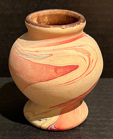 949-689-2047 Nemadji pottery